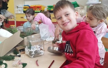 &bdquo;Las w słoiku&rdquo;- warsztaty florystyczne  w przedszkolu 1