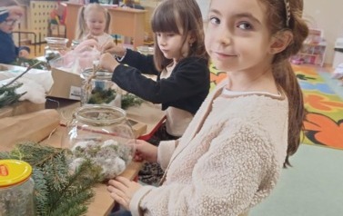 &bdquo;Las w słoiku&rdquo;- warsztaty florystyczne  w przedszkolu 20