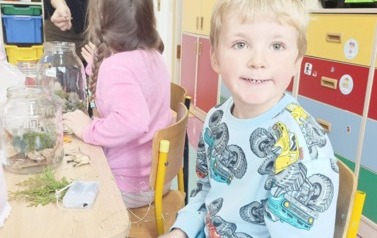 &bdquo;Las w słoiku&rdquo;- warsztaty florystyczne  w przedszkolu 22