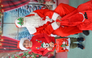 Warsztaty Bożonarodzeniowe i Mikołajki w przedszkolu 45