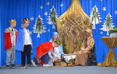 Magia Świąt w naszej szkole - szkolne jasełka pełne wzruszeń. 43