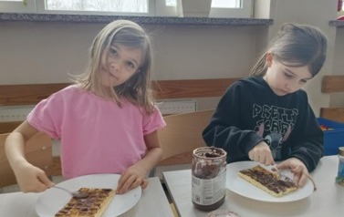 Warsztaty kulinarne-gofry w przedszkolu 6