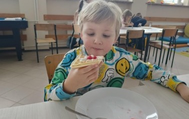 Warsztaty kulinarne-gofry w przedszkolu 11