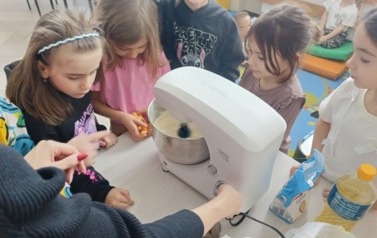 Warsztaty kulinarne-gofry w przedszkolu 15