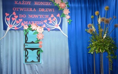 Uroczyste zakończenie roku szkolnego Absolwent&oacute;w 2026 17