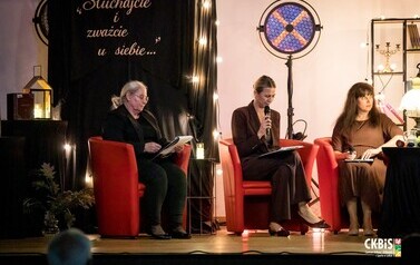 Klasa VIII w świecie &bdquo;Dziad&oacute;w&rdquo; 41