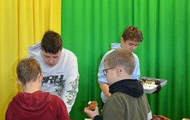 Wielkanocny kiermasz charytatywny 7