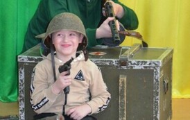 Niecodzienna lekcja historii, pokaz grupy &bdquo;Reconstrukto&rdquo;. 5