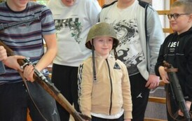 Niecodzienna lekcja historii, pokaz grupy &bdquo;Reconstrukto&rdquo;. 6