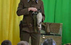 Niecodzienna lekcja historii, pokaz grupy &bdquo;Reconstrukto&rdquo;. 14