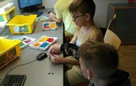 10 kwietnia 2024r. &ndash; Wycieczka uczni&oacute;w z klas 2 i 4 do Ostrołęki 4