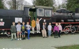 10 kwietnia 2024r. &ndash; Wycieczka uczni&oacute;w z klas 2 i 4 do Ostrołęki 11