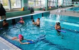 10 kwietnia 2024r. &ndash; Wycieczka uczni&oacute;w z klas 2 i 4 do Ostrołęki 50