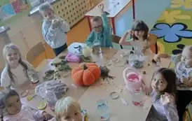Jesień w słoiku &ndash; warsztaty plastyczno- techniczne w przedszkolu 13