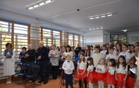 Dzień Babci i Dziadka- uroczysta akademia pełna wzruszeń 11