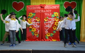 Dzień Babci i Dziadka- uroczysta akademia pełna wzruszeń 44