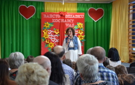 Dzień Babci i Dziadka- uroczysta akademia pełna wzruszeń 85