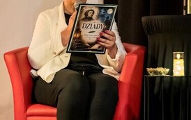 Klasa VIII w świecie &bdquo;Dziad&oacute;w&rdquo; 20