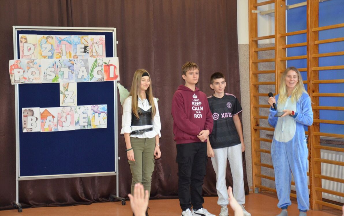 Zdjęcie do Dzień Postaci z Bajek w szkole