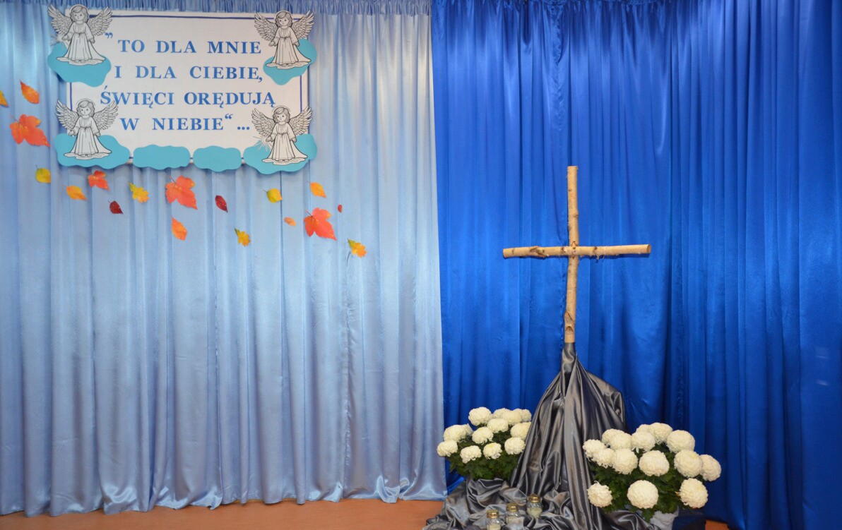 Zdjęcie do &bdquo;To dla mnie i  dla Ciebie, Święci orędują w Niebie&rdquo;&hellip;- Uroczystość Wszystkich Świętych 