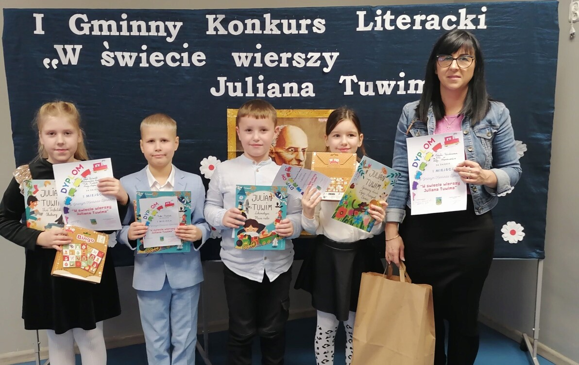Zdjęcie do I Gminny Konkurs Literacki &bdquo;W świecie wierszy Juliana Tuwima&rdquo;