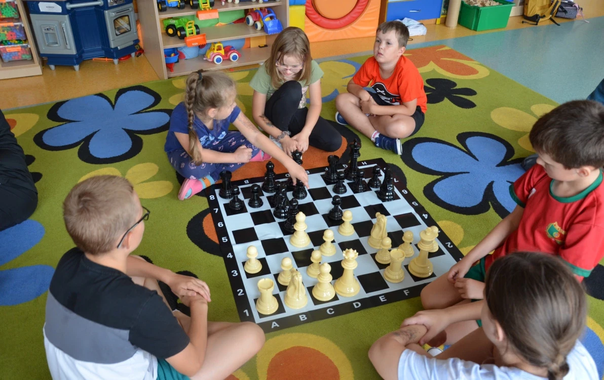 Zdjęcie do WAKACJE Z SZACHAMI  2025
