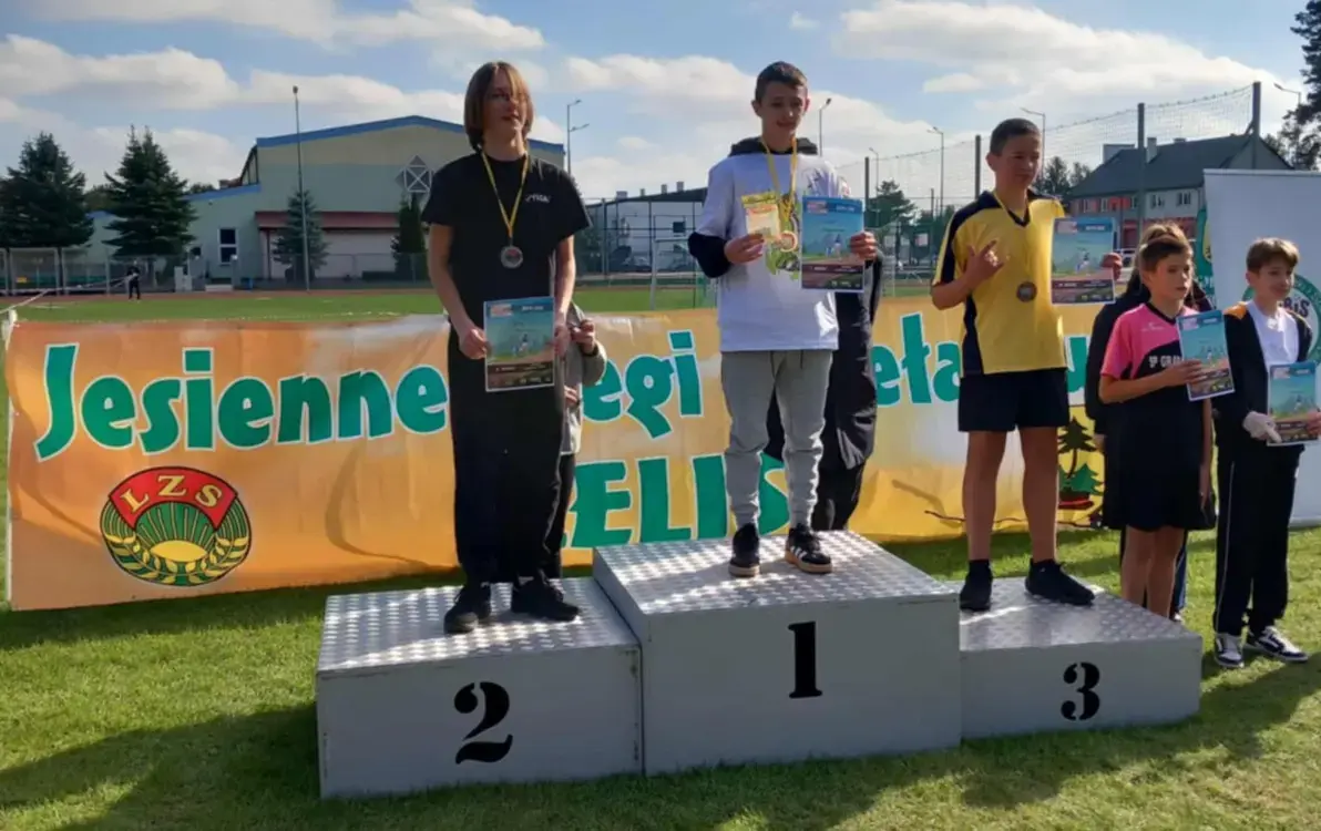 Zdjęcie do XXVI Jesienne biegi przełajowe o Puchar W&oacute;jta Gminy Lelis